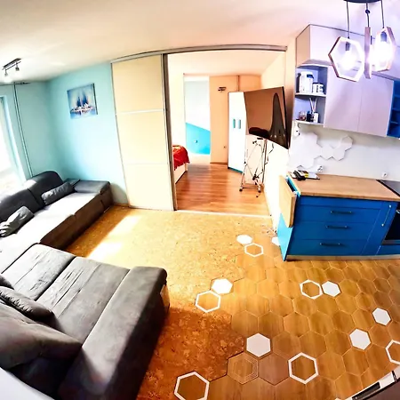 Sunny Cozy With King Bed, 2 Toilets, Fast Wifi, Walk To Center Apartmán Sofie