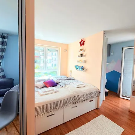 Sunny Cozy With King Bed, 2 Toilets, Fast Wifi, Walk To Center *