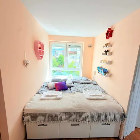 Διαμέρισμα Sunny Cozy With King Bed, 2 Toilets, Fast Wifi, Walk To Center