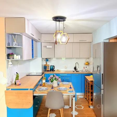 Sunny Cozy With King Bed, 2 Toilets, Fast Wifi, Walk To Center * Σόφια