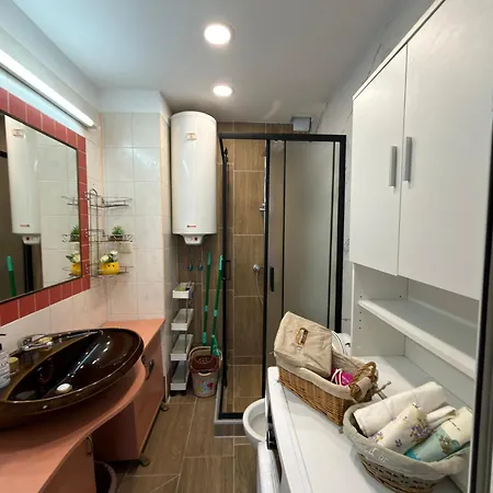 Sunny Cozy With King Bed, 2 Toilets, Fast Wifi, Walk To Center * Sofie